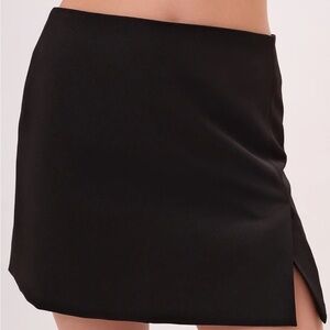 🖤 Chloe Colette Jenny Mini Skirt – Matte Black | Size M | NWT